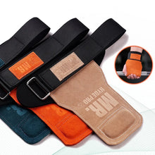 Carregar imagem no visualizador da galeria, Descubra o poder das Luvas PowerGrip OlimpoFit. Aderência superior, conforto duradouro e proteção essencial para elevar seu treino a novos patamares de força. Conquiste cada levantamento com a potência do couro premium.