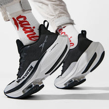 Carregar imagem no visualizador da galeria, Experimente o ápice da tecnologia em calçados esportivos masculinos. O Tênis Vortex Run proporciona conforto e desempenho incomparáveis, ideal para corridas longas e super maratonas. Sinta a diferença a cada passada!