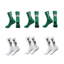 Carregar imagem no visualizador da galeria, Experimente o máximo conforto e performance com o Kit de Meias Esportivas Antiderrapantes. Feitas com materiais de alta qualidade, essas meias garantem durabilidade, conforto e segurança durante seus treinos e atividades esportivas. Aproveite!