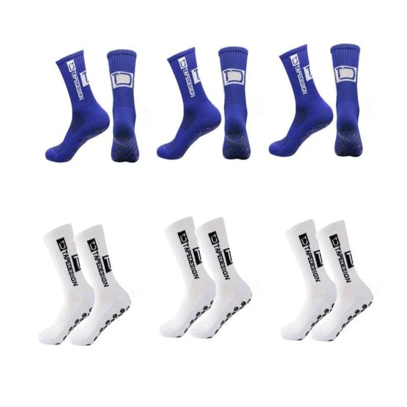 Experimente o máximo conforto e performance com o Kit de Meias Esportivas Antiderrapantes. Feitas com materiais de alta qualidade, essas meias garantem durabilidade, conforto e segurança durante seus treinos e atividades esportivas. Aproveite!