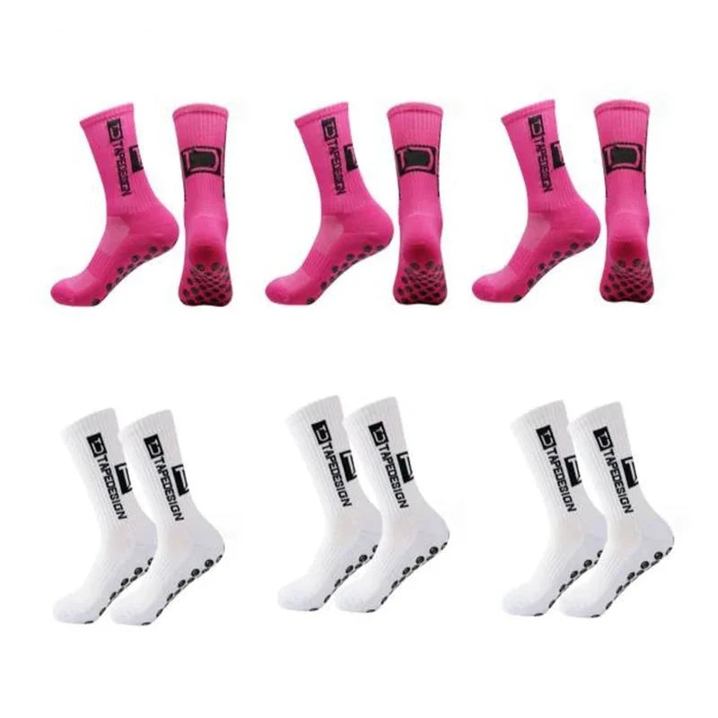 Experimente o máximo conforto e performance com o Kit de Meias Esportivas Antiderrapantes. Feitas com materiais de alta qualidade, essas meias garantem durabilidade, conforto e segurança durante seus treinos e atividades esportivas. Aproveite!