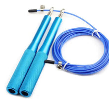 Carregar imagem no visualizador da galeria, Eleve seu treino com a Corda de Crossfit PowerFlex OlimpoFit. Salte mais alto, intensifique seu condicionamento físico e alcance resultados extraordinários. Ajustável, durável e essencial para seu treino de cardio. Adquira já!