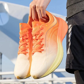 Experimente o máximo em tênis de corrida masculino. Leveza, respirabilidade e estabilidade para alcançar os 10km com estilo. Tecnologia ForMotion, malha poliéster, solado de borracha. Ideal para atletas que buscam performance. Frete grátis. OlimpoFit - Desperte o atleta em você!
