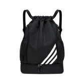 Encontre a Mochila Esportiva perfeita para suas atividades ao ar livre e treinos intensos. Feita com materiais de alta qualidade, resistente e impermeável, esta mochila oferece praticidade e conforto. Descubra agora mesmo a variedade de modelos da OlimpoFit!
