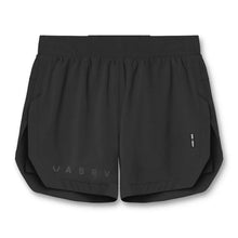 Carregar imagem no visualizador da galeria, Experimente a excelência com os Shorts Free Running OlimpoFit. Desenvolvidos para desempenho máximo, esses shorts de secagem rápida oferecem estilo e conforto incomparáveis. Liberte sua corrida com a moda esportiva definitiva da OlimpoFit.
