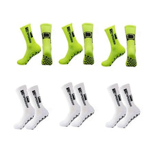 Carregar imagem no visualizador da galeria, Experimente o máximo conforto e performance com o Kit de Meias Esportivas Antiderrapantes. Feitas com materiais de alta qualidade, essas meias garantem durabilidade, conforto e segurança durante seus treinos e atividades esportivas. Aproveite!
