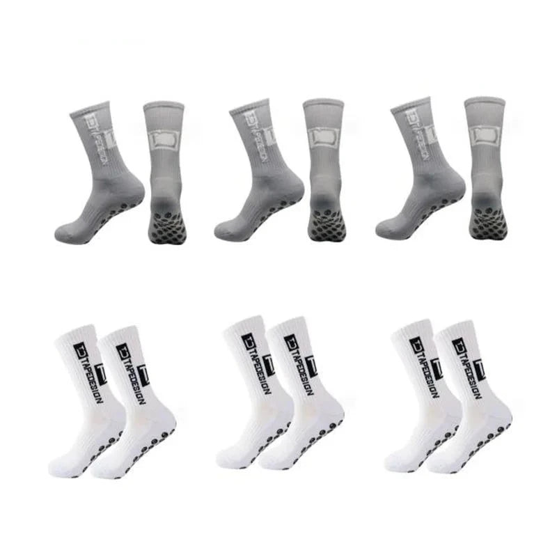 Experimente o máximo conforto e performance com o Kit de Meias Esportivas Antiderrapantes. Feitas com materiais de alta qualidade, essas meias garantem durabilidade, conforto e segurança durante seus treinos e atividades esportivas. Aproveite!