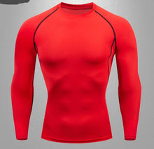 Carregar imagem no visualizador da galeria, Descubra a revolucionária Rash Guard OlimpoFit, mais que uma camiseta de compressão, uma verdadeira armadura para atletas. Suporte anatômico, respirabilidade excepcional e compressão ideal para desafiar seus limites. Ideal para corrida, academia, Jiu-Jitsu e mais. Eleve seu desempenho com a Rash Guard OlimpoFit. Desafie-se, supere barreiras e alcance seus objetivos com confiança. OlimpoFit - Fortalecendo Seu Poder, Definindo Seu Estilo.
