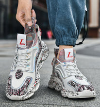 Carregar imagem no visualizador da galeria, Descubra o melhor Tênis Masculino Croma Sport para atletas exigentes. Conforto superior, durabilidade excepcional e estilo incomparável para seus treinos e atividades diárias. Encontre o seu agora! 
